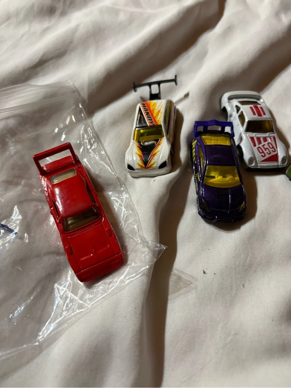 Mini Die-Cast Toy Car Set - Red, White, Purple, Green, Yellow